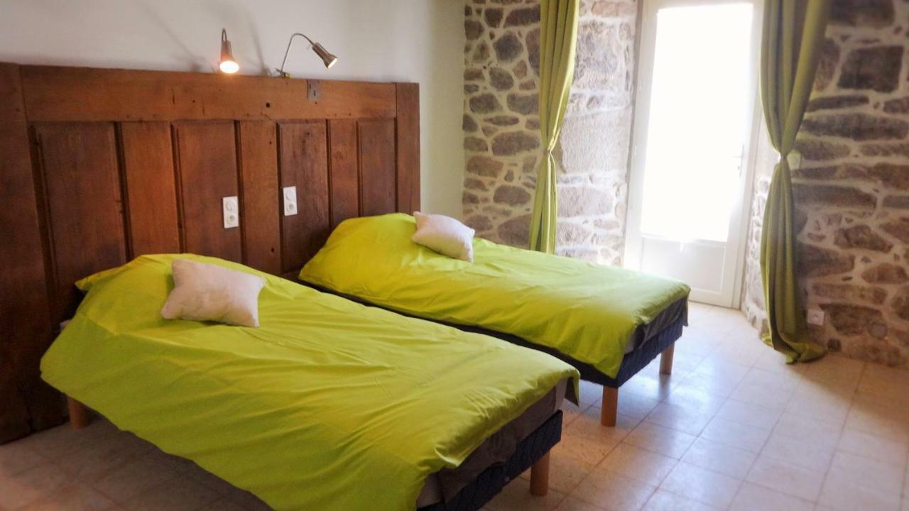 Gite CANTAUVERGNE Villa Vebret Esterno foto